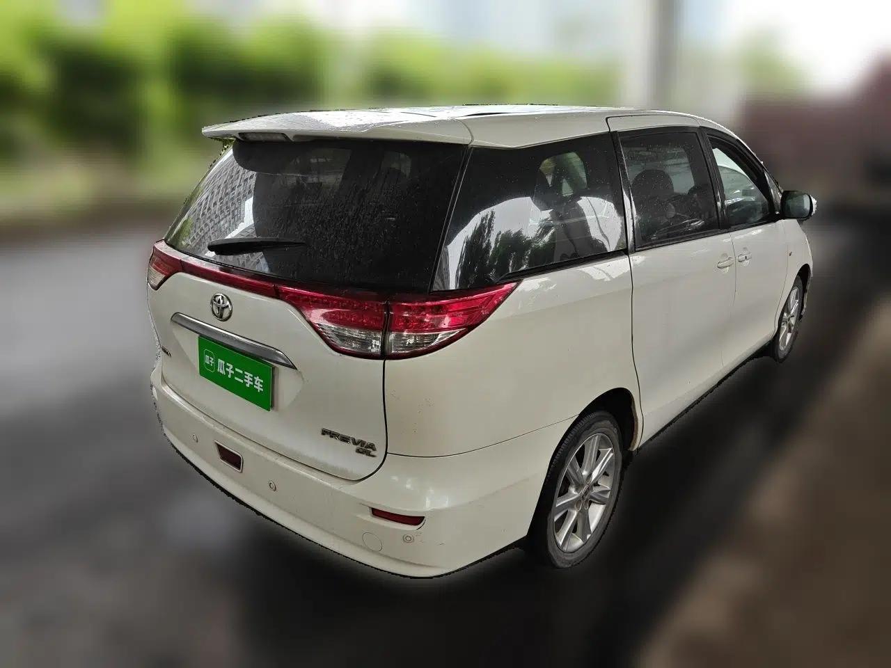 Toyota Previa 2012 2.4L 7-Seater Standard Edition — миниатюра 6