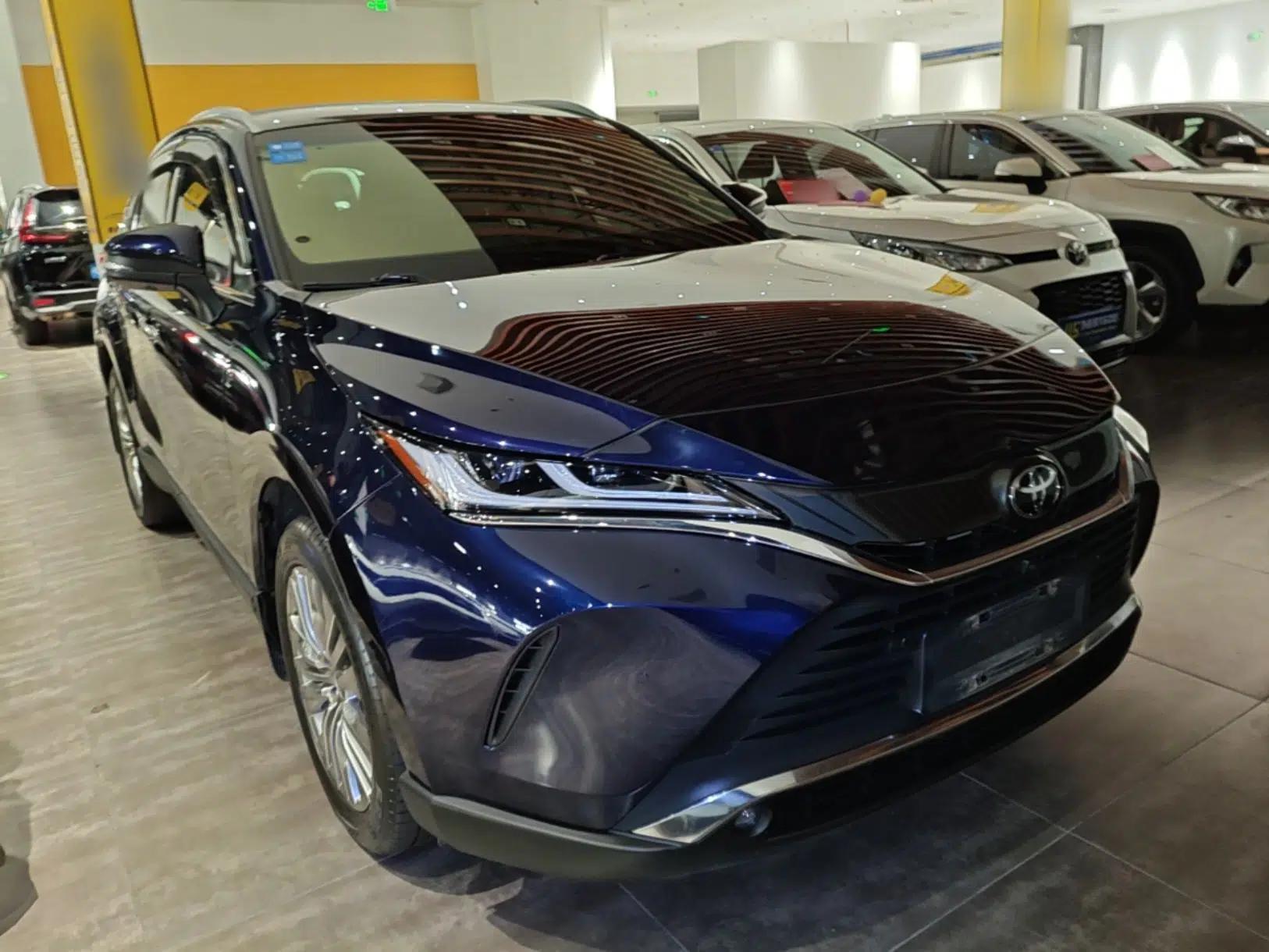 Toyota Harrier 2022 2.0L CVT Two-Wheel Drive Deluxe Edition — миниатюра 3