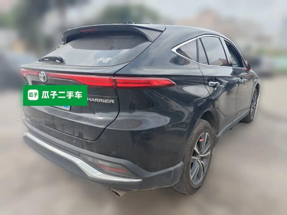 Toyota Harrier 2022 2.0L CVT Two-Wheel Drive Luxury Edition — миниатюра 6