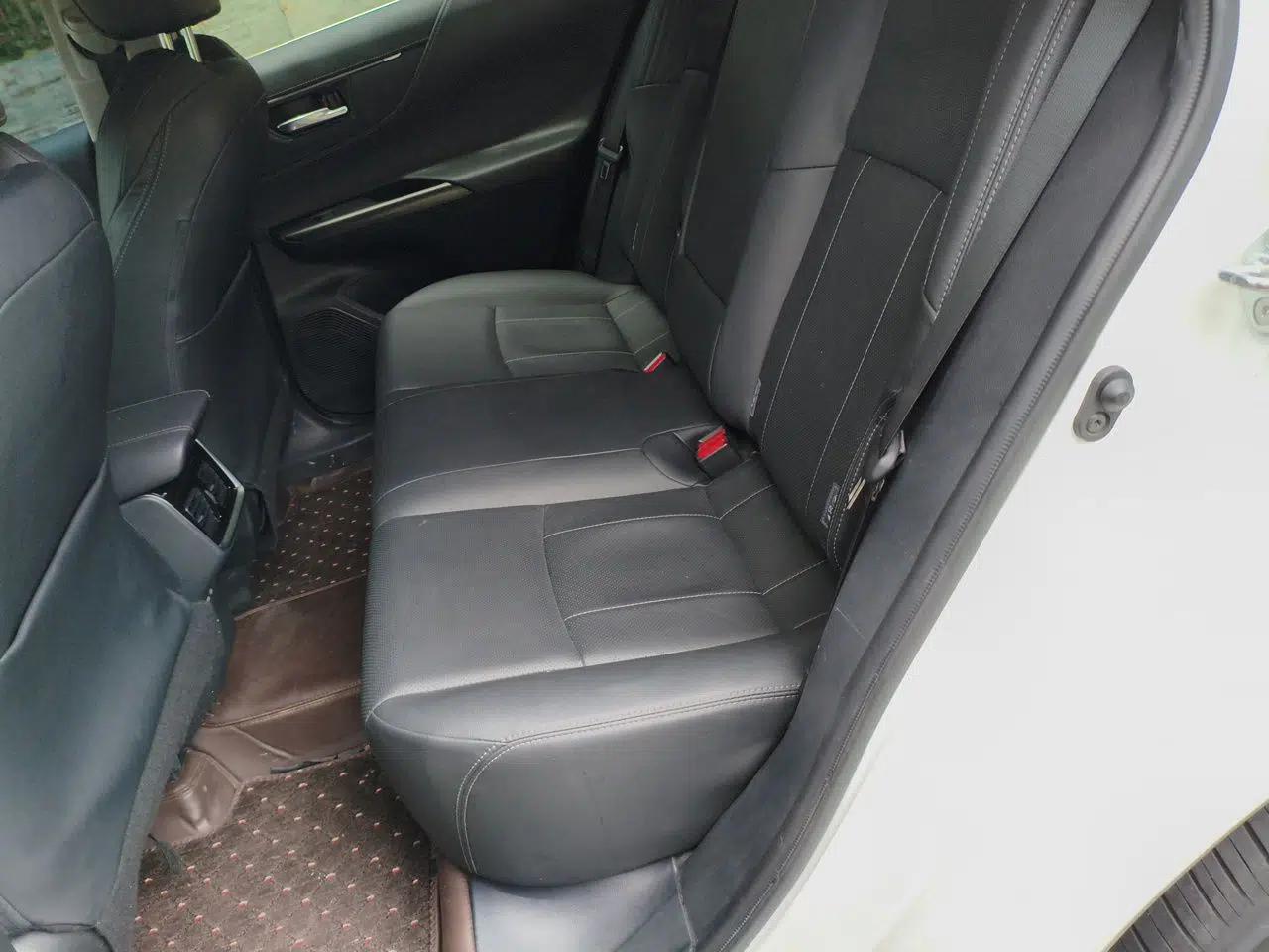 Toyota Harrier 2022 2.0L CVT Two-Wheel Drive Deluxe Edition — миниатюра 18