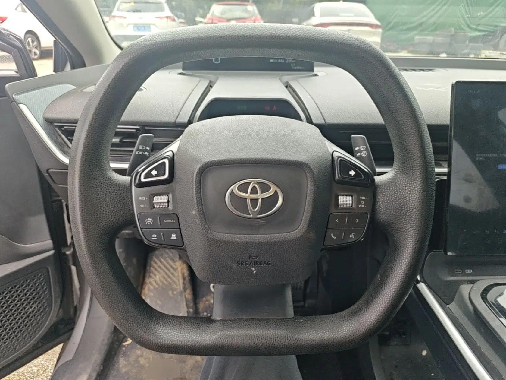 Toyota bZ3 2024 517 km Elite PRO — миниатюра 13