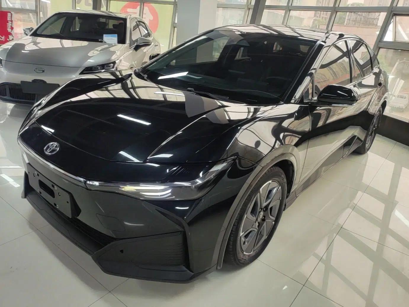 Toyota bZ3 2023 517 km Elite PRO — миниатюра 1