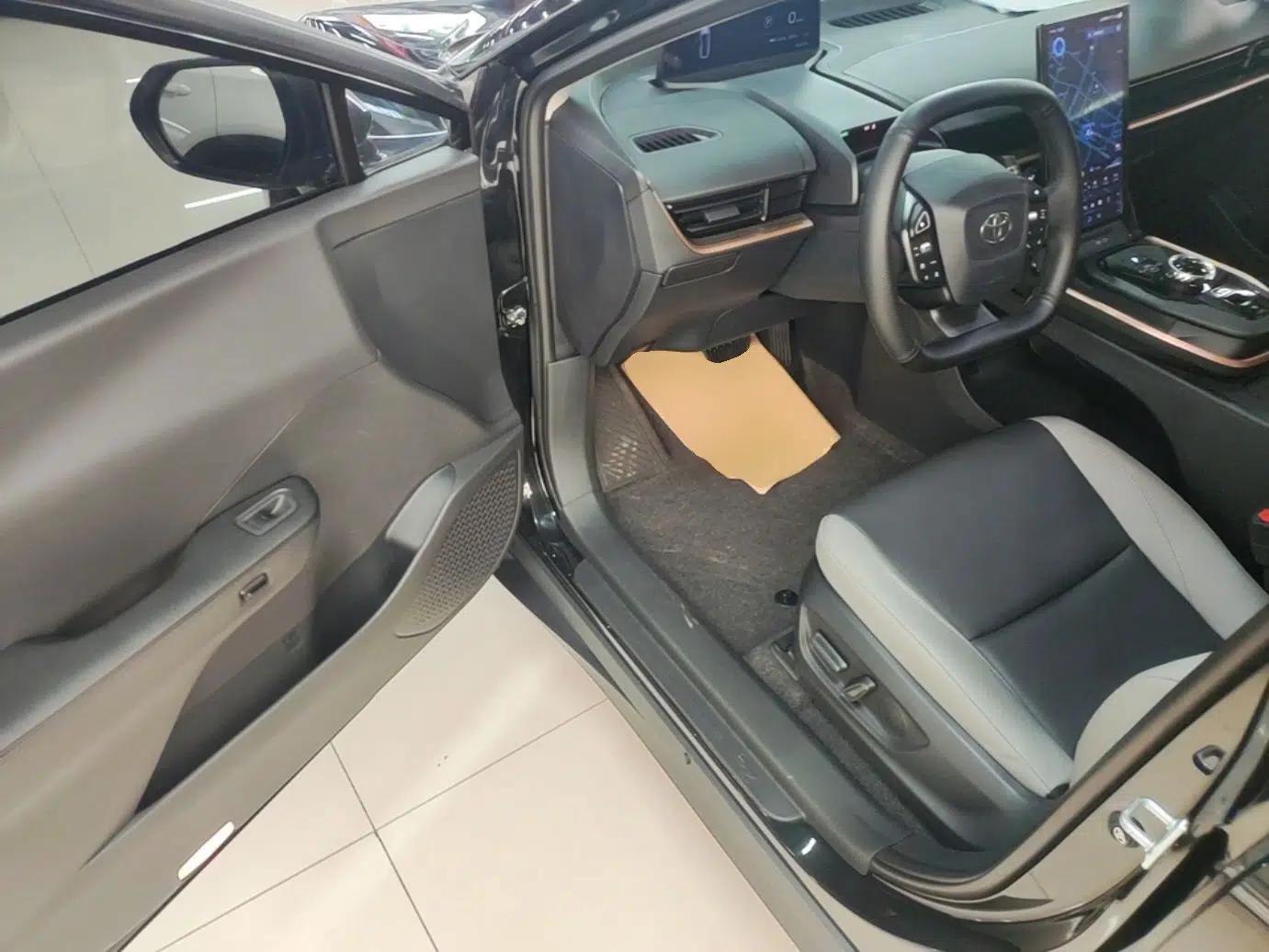 Toyota bZ3 2023 517 km Elite PRO — миниатюра 19