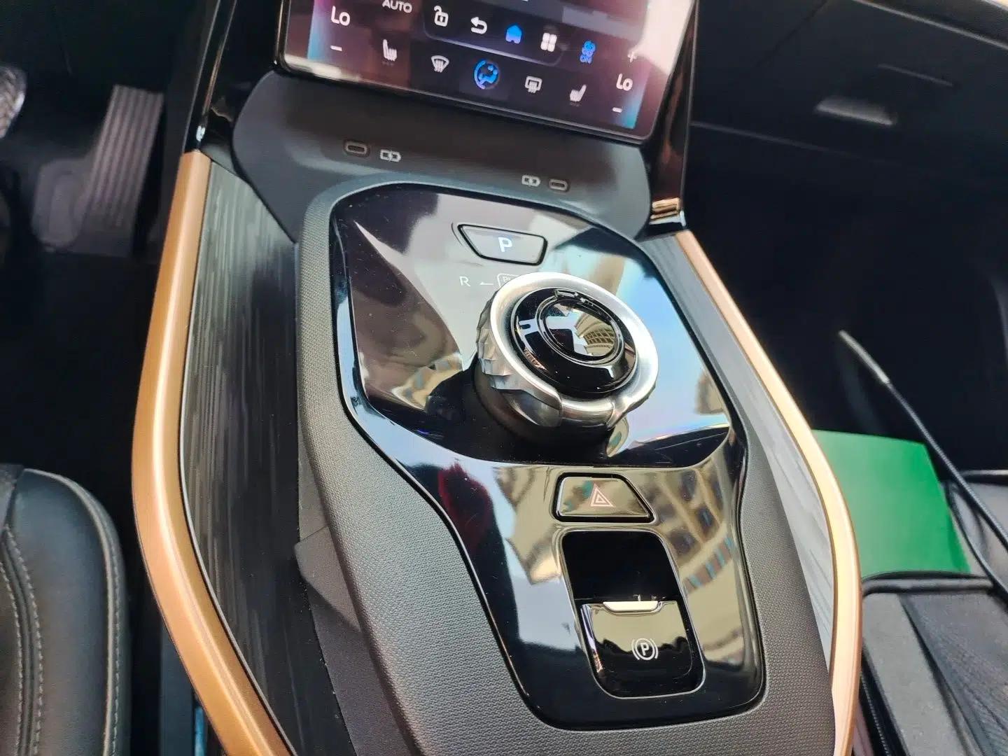 Toyota bZ3 2023 616 km Long-Range Premium — миниатюра 15