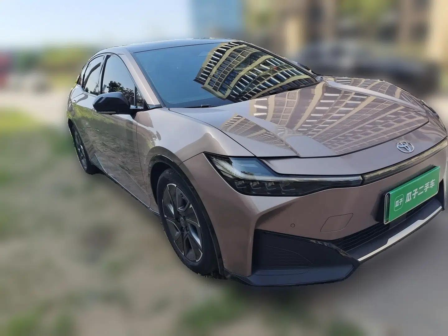Toyota bZ3 2023 616 km Long-Range Premium — миниатюра 3