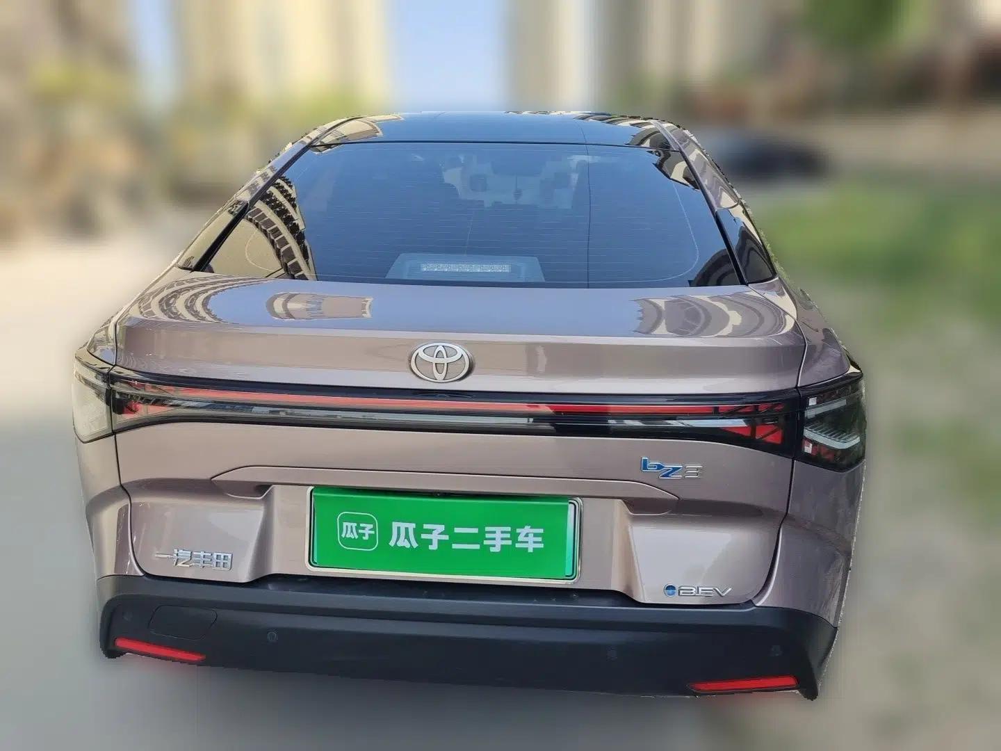 Toyota bZ3 2023 616 km Long-Range Premium — миниатюра 5