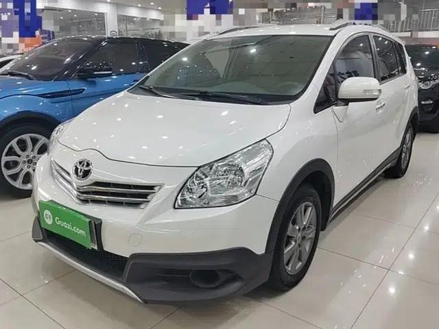 Toyota Verso 2015 180E CVT Crossover Edition