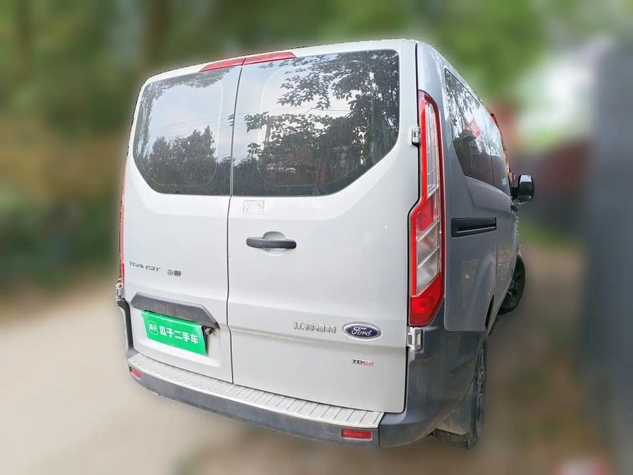 Ford Transit 2017 2.0T Diesel Multi-Purpose Commercial Vehicle Short Wheelbase Low Roof China V Standard — миниатюра 6