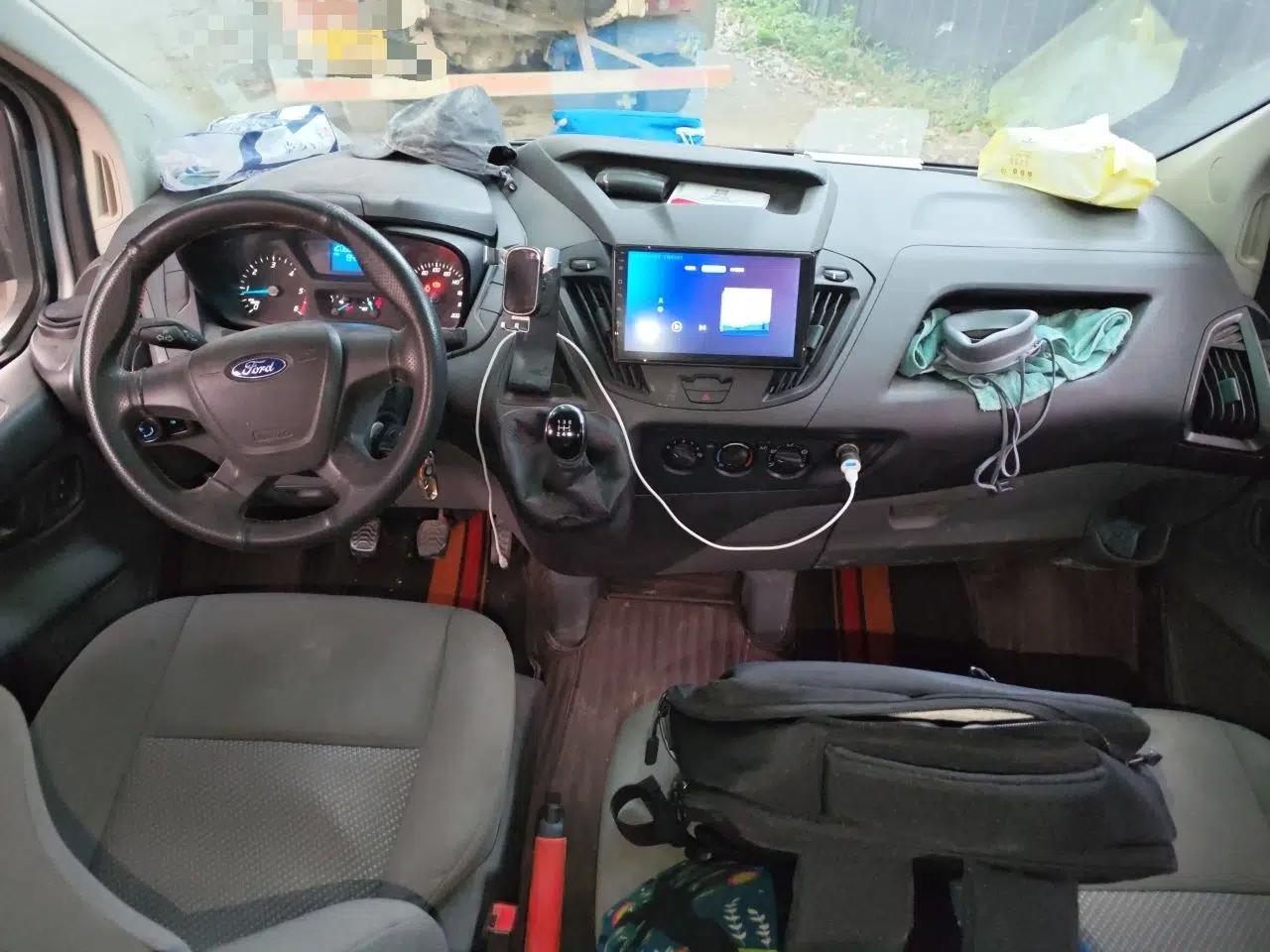 Ford Transit 2017 2.0T Diesel Multi-Purpose Commercial Vehicle Short Wheelbase Low Roof China V Standard — миниатюра 10