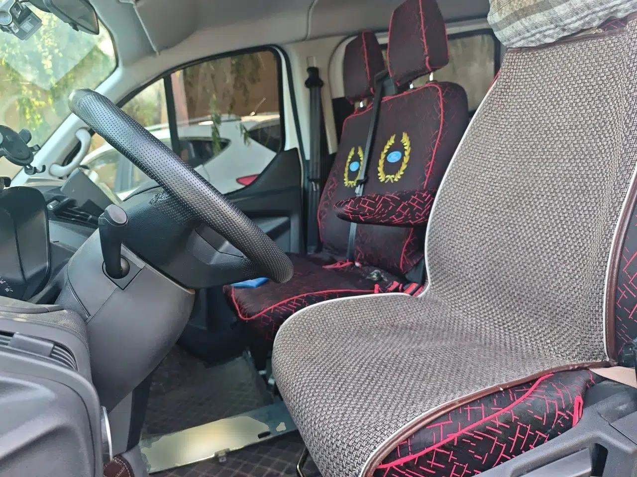 Ford Transit 2019 2.0T Diesel Multi-Purpose Commercial Vehicle Short Wheelbase Low Roof 6-Seater China VI Standard — миниатюра 16