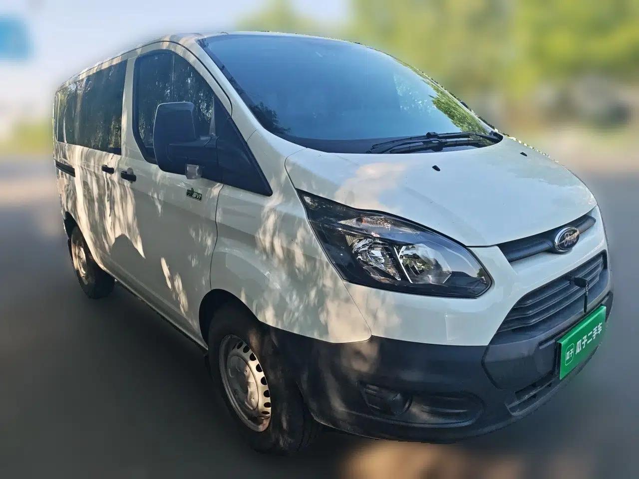 Ford Transit 2019 2.0T Diesel Multi-Purpose Commercial Vehicle Short Wheelbase Low Roof 6-Seater China VI Standard — миниатюра 3