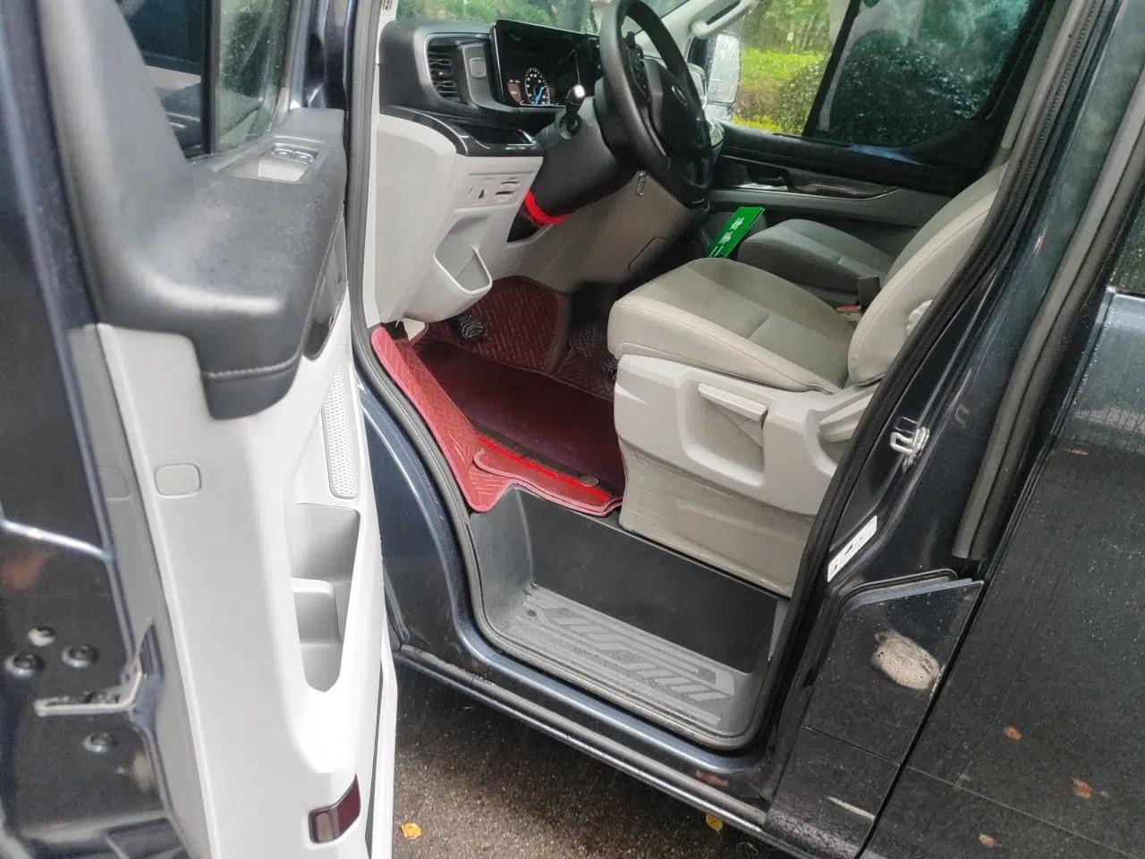 Ford Transit 2023 2.0T Gasoline Automatic Business & Travel Model Mid-axle Low-roof Design 7/8/9-Seater — миниатюра 17