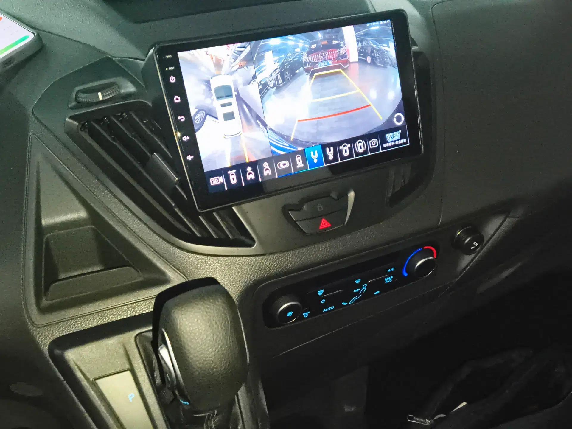 Ford Tourneo Custom 2020 2.0T Automatic Elite Edition China VI Standard — миниатюра 12