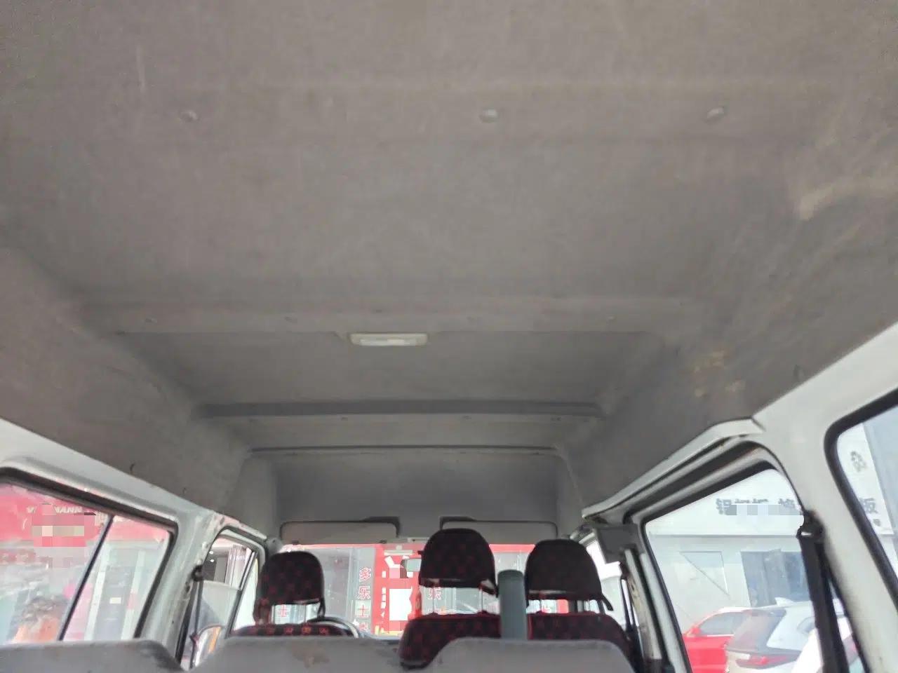 Ford Classic Transit 2015 2.8T Diesel Multi-Function Vehicle Short Wheelbase 6-Seater Mid-Roof Edition JX493ZLQ4 — миниатюра 19