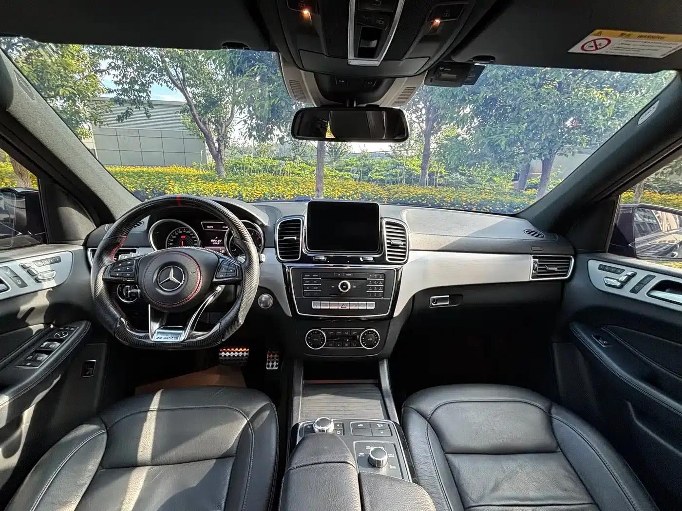 2017 Mercedes-Benz GLE AMG 43 4MATIC — миниатюра 16