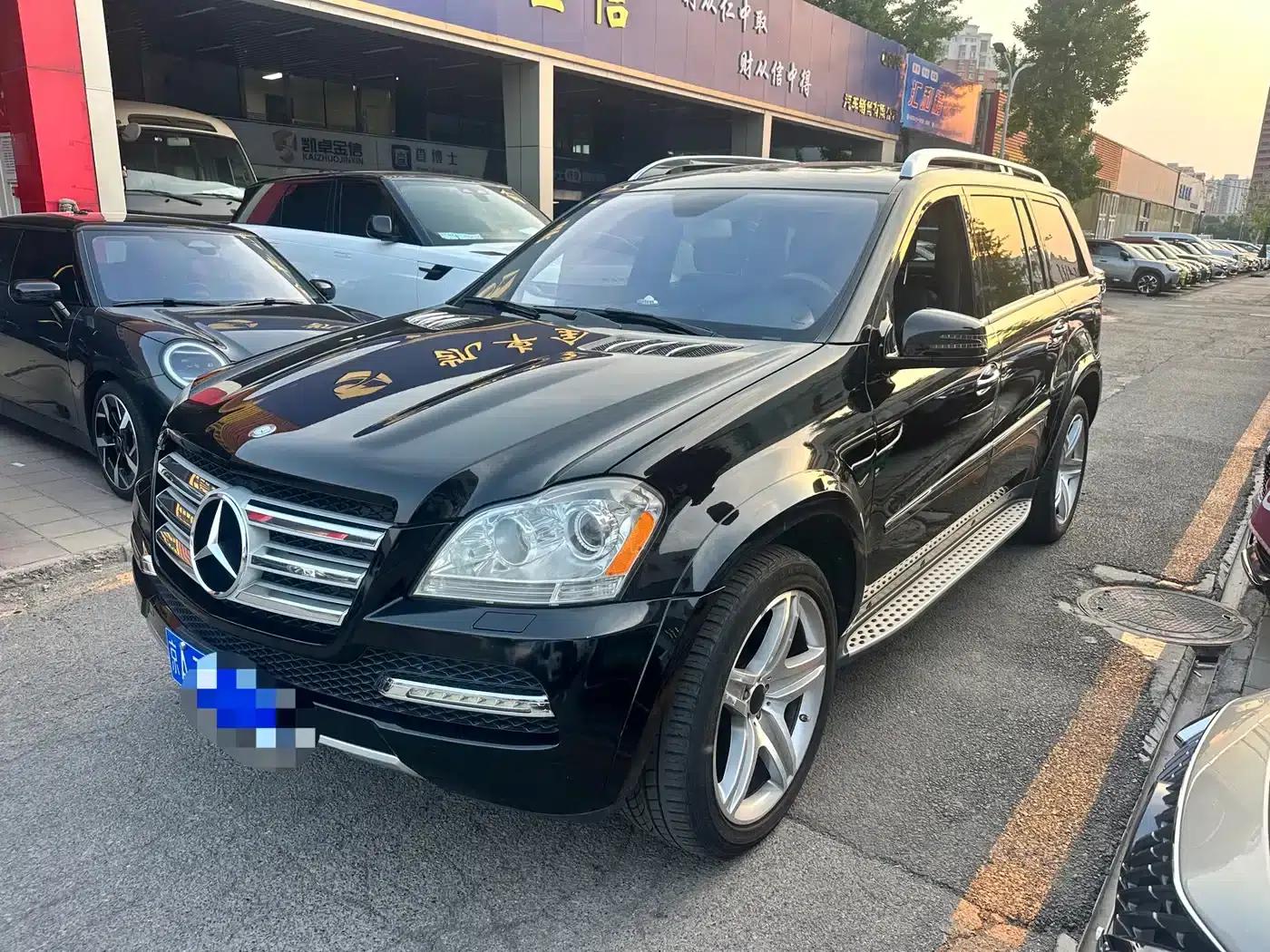 Mercedes-Benz GL-Class 2012 GL 550 — миниатюра 1