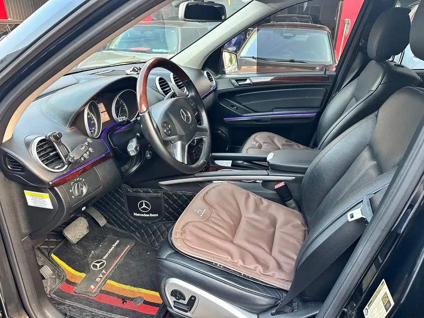 Mercedes-Benz GL-Class 2012 GL 550 — миниатюра 2