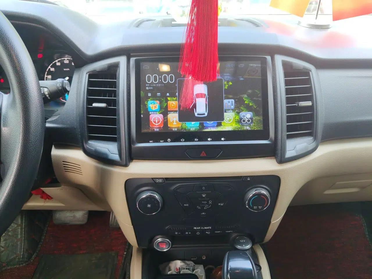 Ford Everest 2016 2.0T Gasoline Automatic 4x4 Elite Edition — миниатюра 14