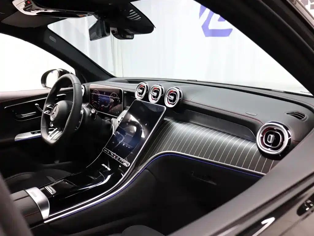 2026 Mercedes-Benz GLC AMG 43 4MATIC — миниатюра 19