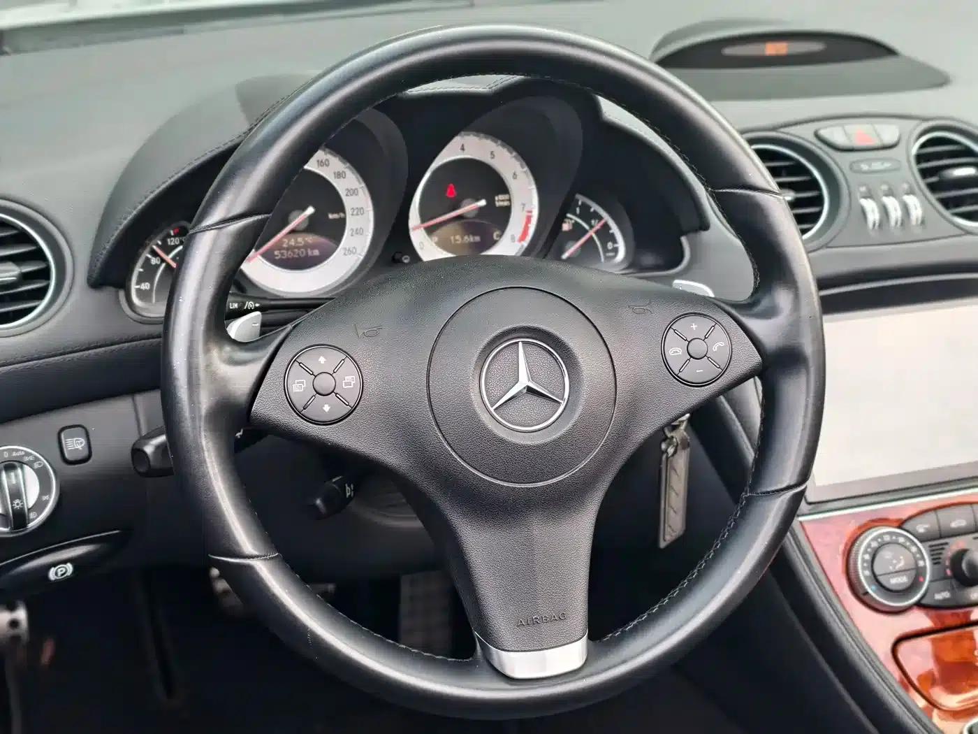 Mercedes-Benz SL-Class 2010 SL 350 — миниатюра 12