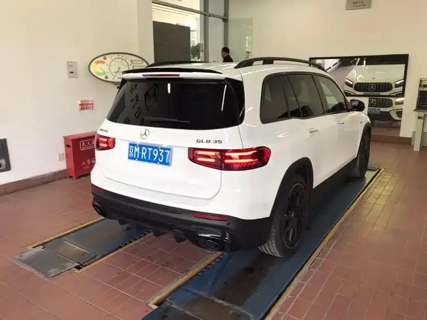 2024 Mercedes-Benz GLB AMG 35 4MATIC — миниатюра 2