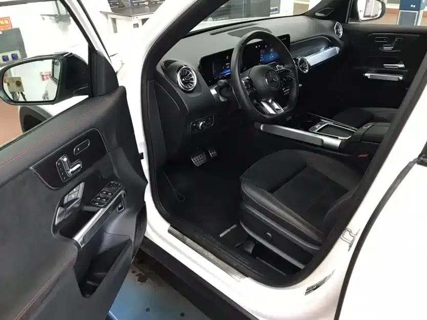 2024 Mercedes-Benz GLB AMG 35 4MATIC — миниатюра 3