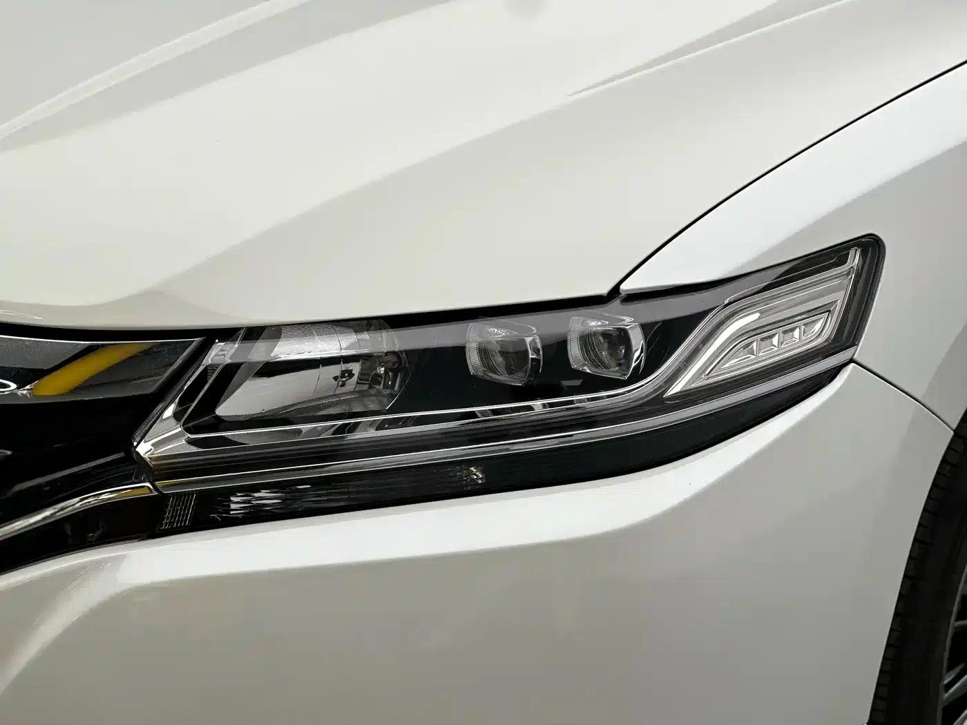 Spirior 2017 2.0L Comfort Edition — миниатюра 9