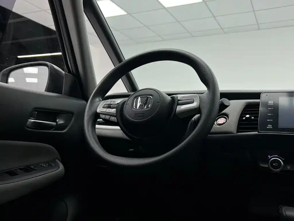 LIFE 2023 1.5L CVT CRO-S Fun Edition — миниатюра 16