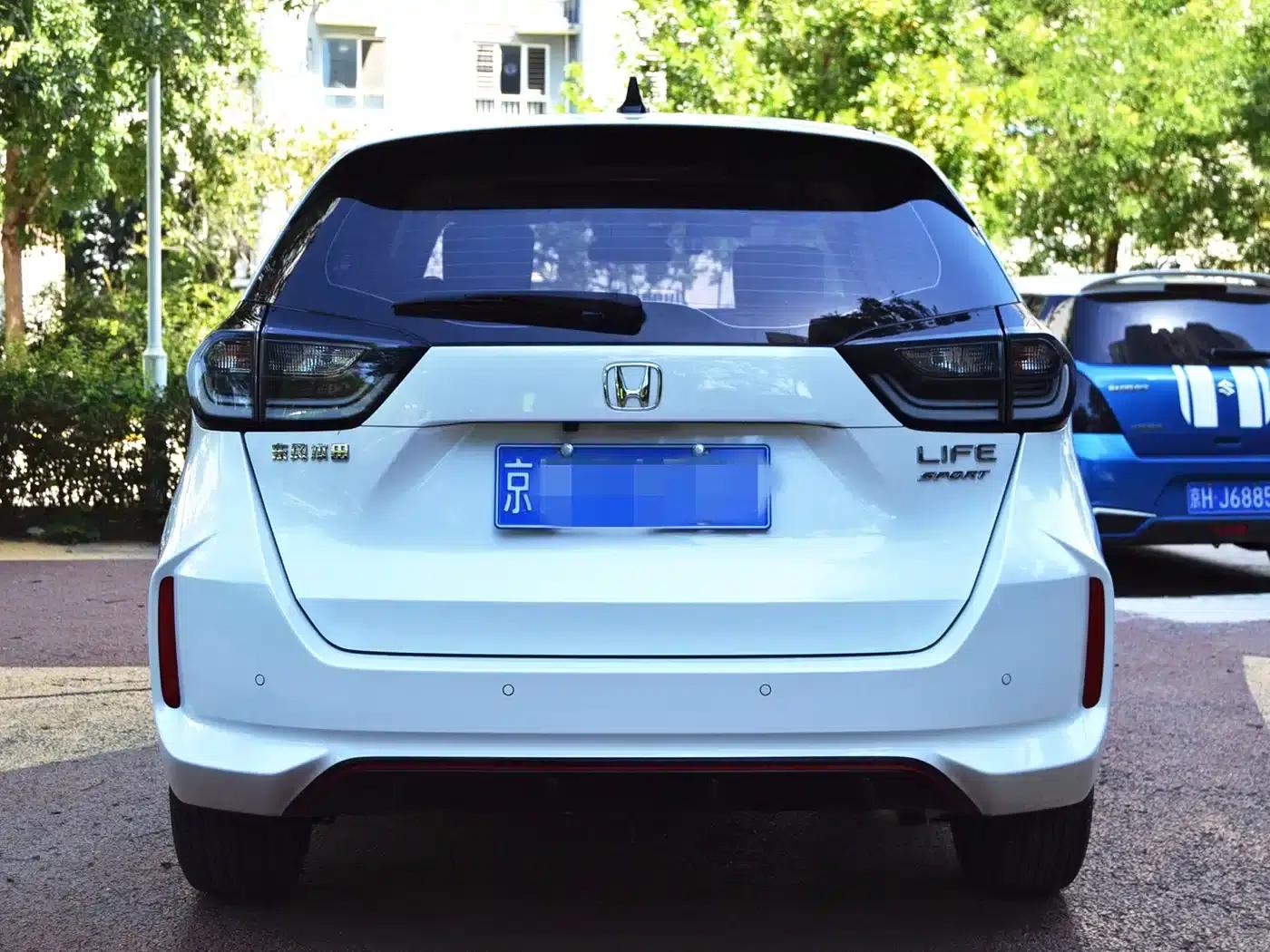 LIFE 2023 1.5L CVT SPO-SS Dynamic Edition — миниатюра 2