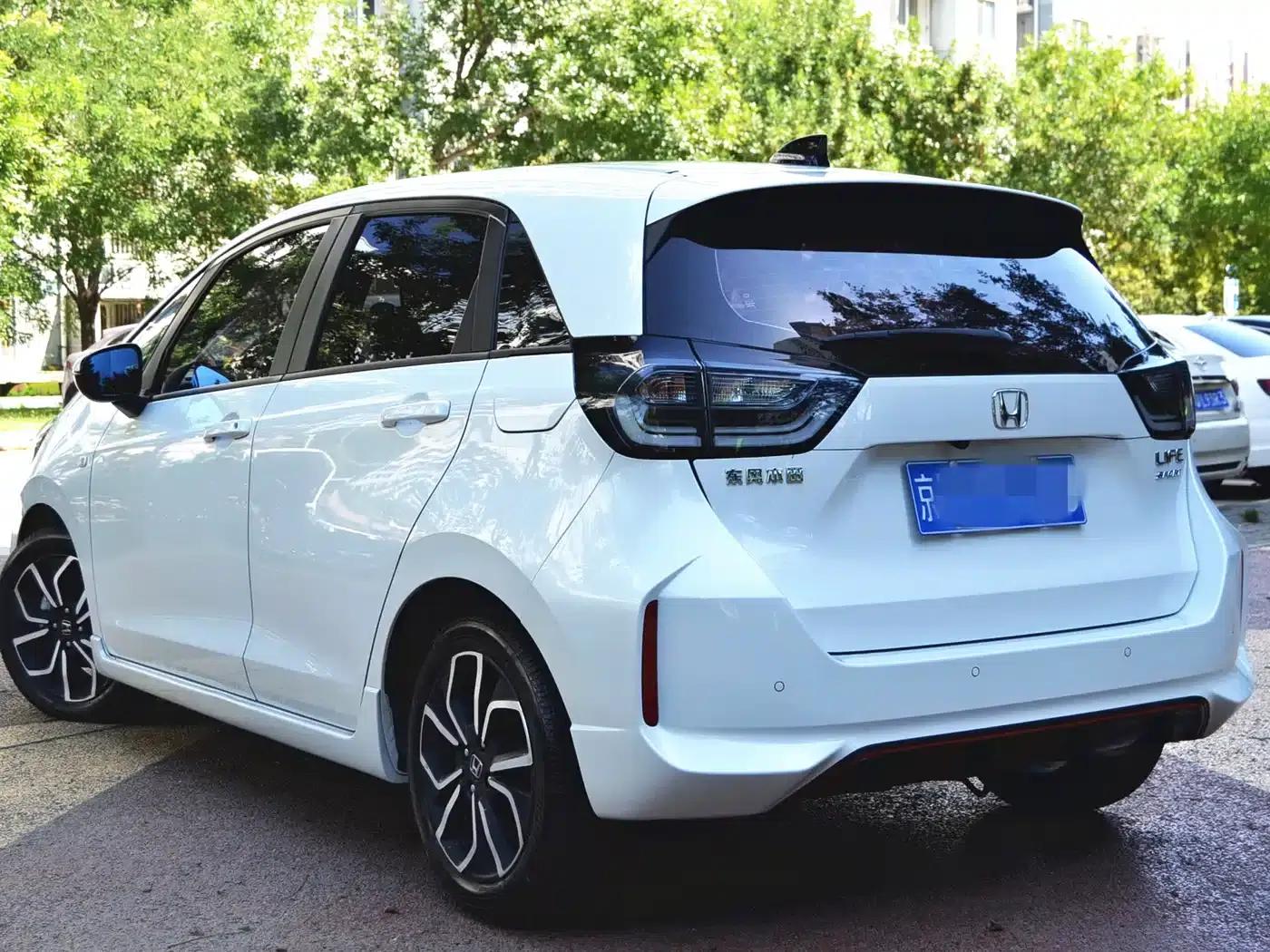 LIFE 2023 1.5L CVT SPO-SS Dynamic Edition — миниатюра 3