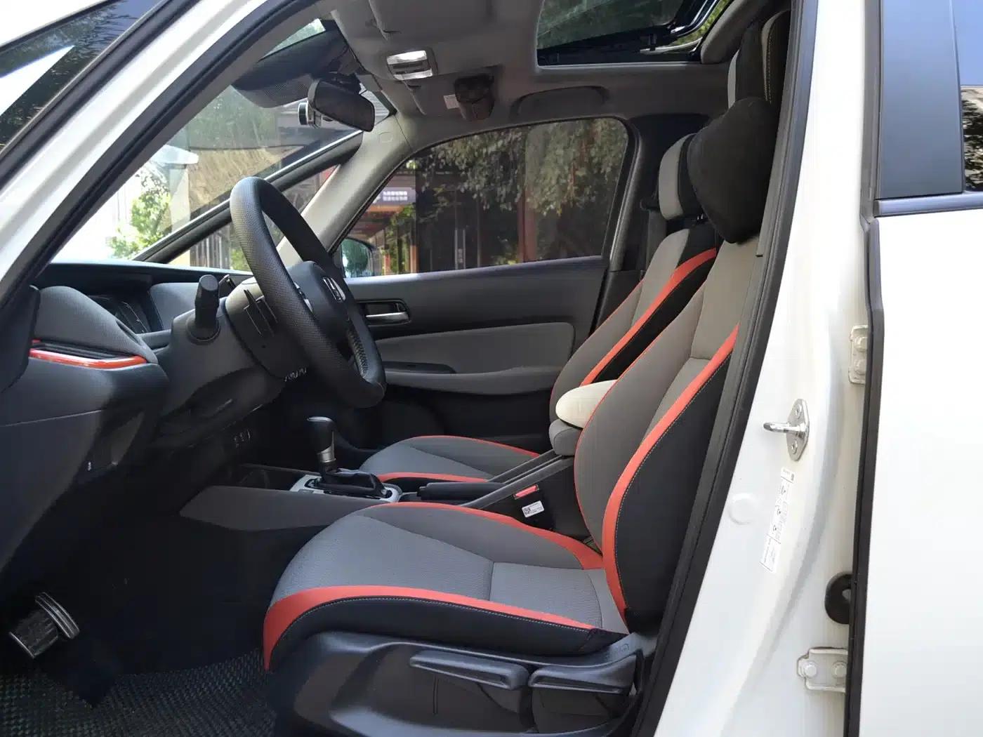 LIFE 2023 1.5L CVT SPO-SS Dynamic Edition — миниатюра 9