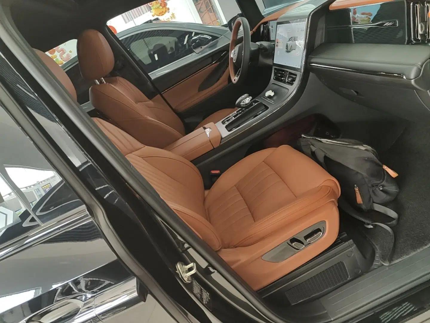GAC Trumpchi E9 2025 E9 Superfast Charging Deluxe Edition — миниатюра 23
