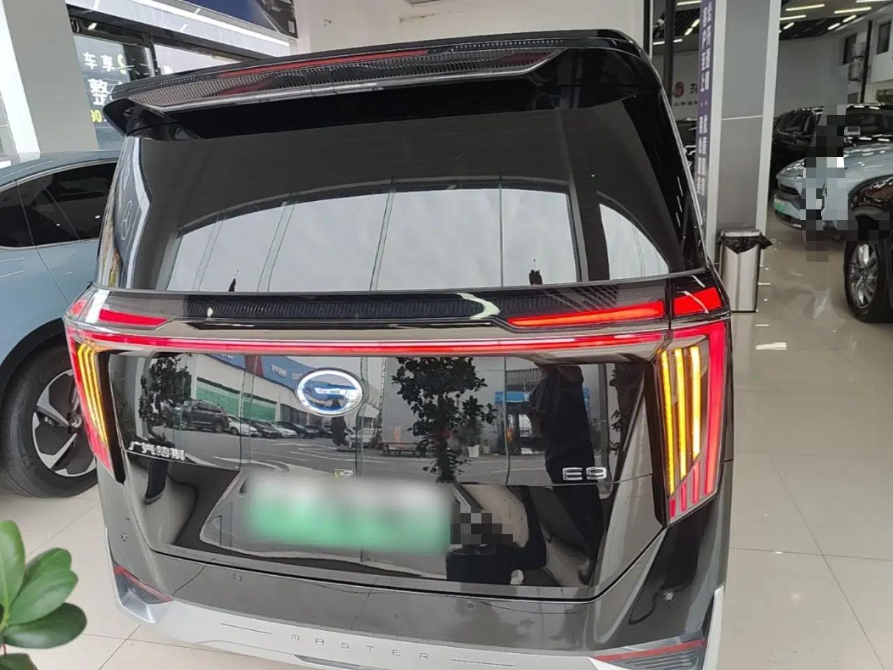 GAC Trumpchi E9 2025 E9 Superfast Charging Deluxe Edition — миниатюра 5