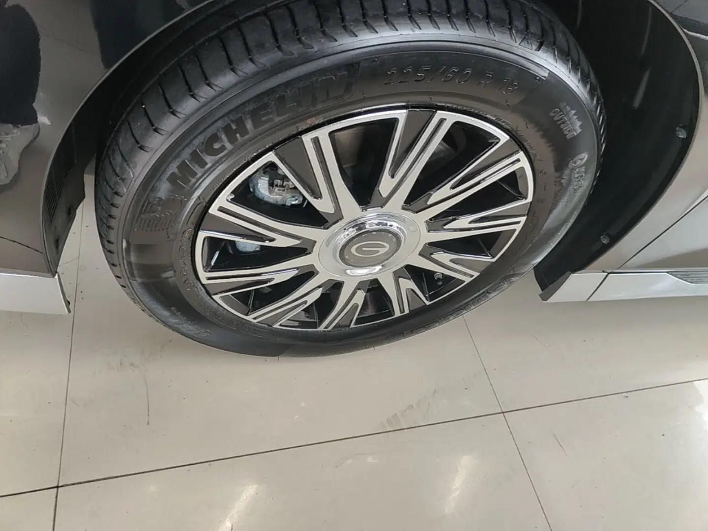 GAC Trumpchi E9 2025 E9 Superfast Charging Deluxe Edition — миниатюра 8