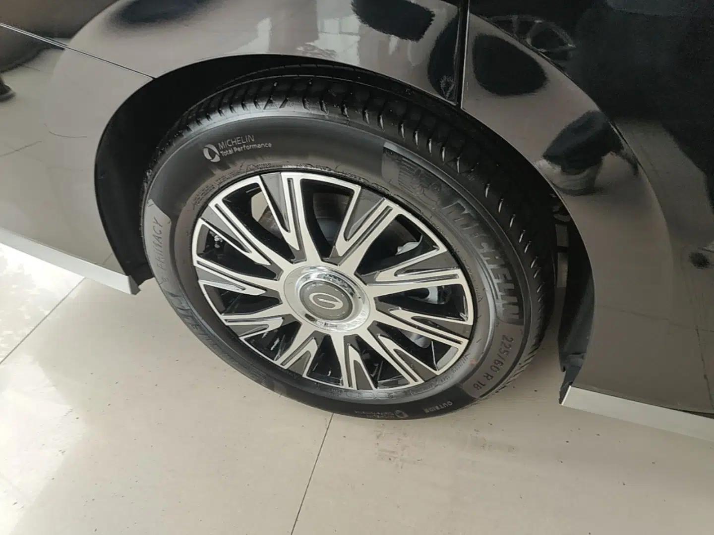 GAC Trumpchi E9 2025 E9 Superfast Charging Deluxe Edition — миниатюра 10