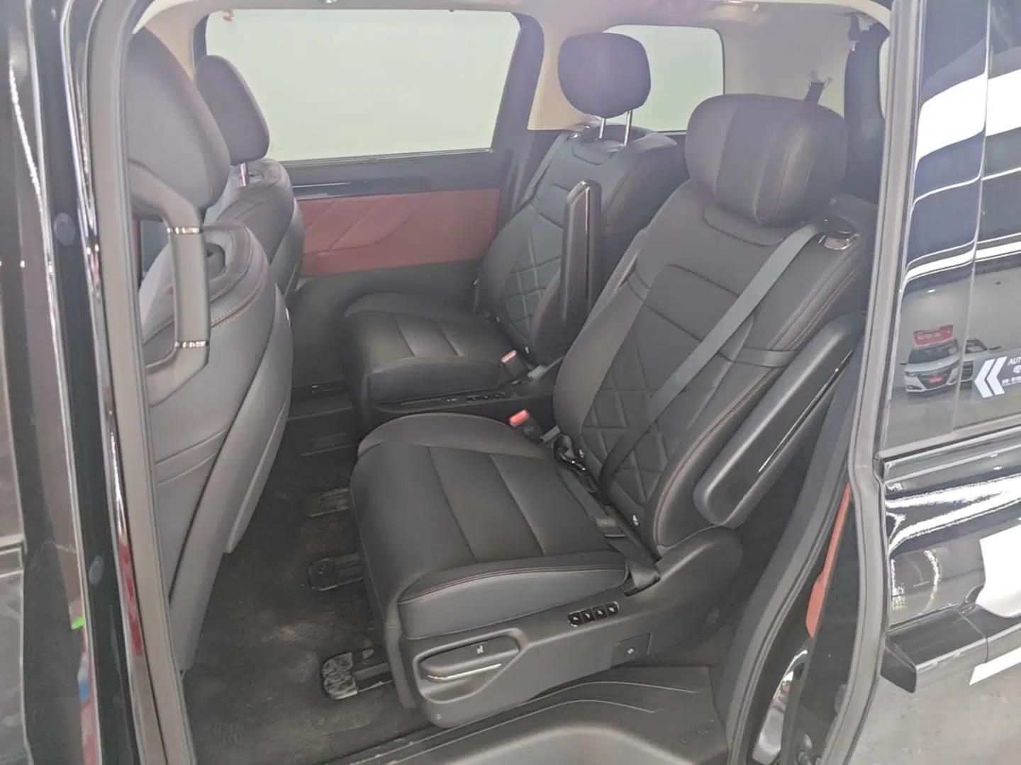 GAC Trumpchi E8 New Energy 2024 150km MAX+ — миниатюра 20