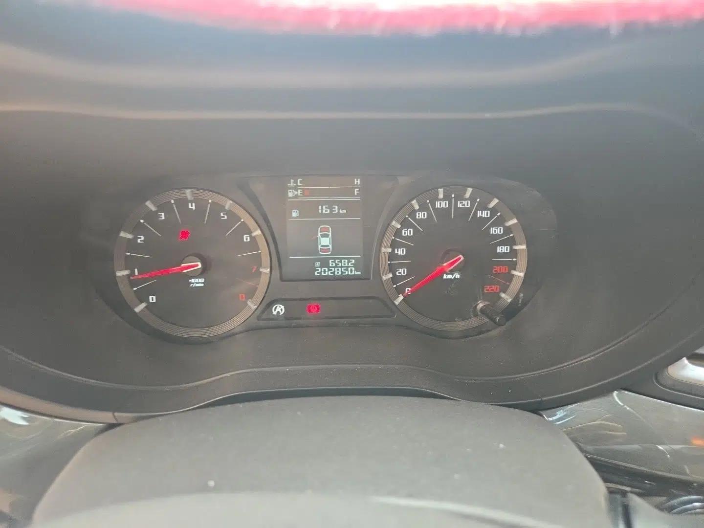 GAC Trumpchi GA6 2015 1.6T Manual Elite Model — миниатюра 12