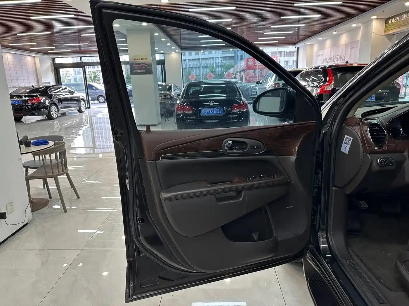 Enclave 2014 3.6L AWD Smart Flagship Edition — миниатюра 19