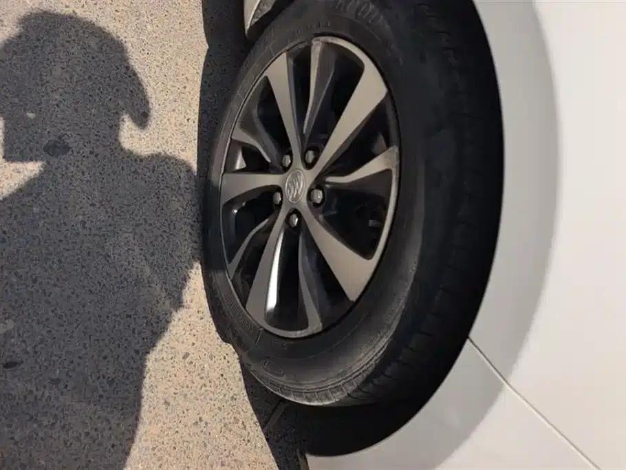 Buick Verano 2018 18T Automatic Elite — миниатюра 6
