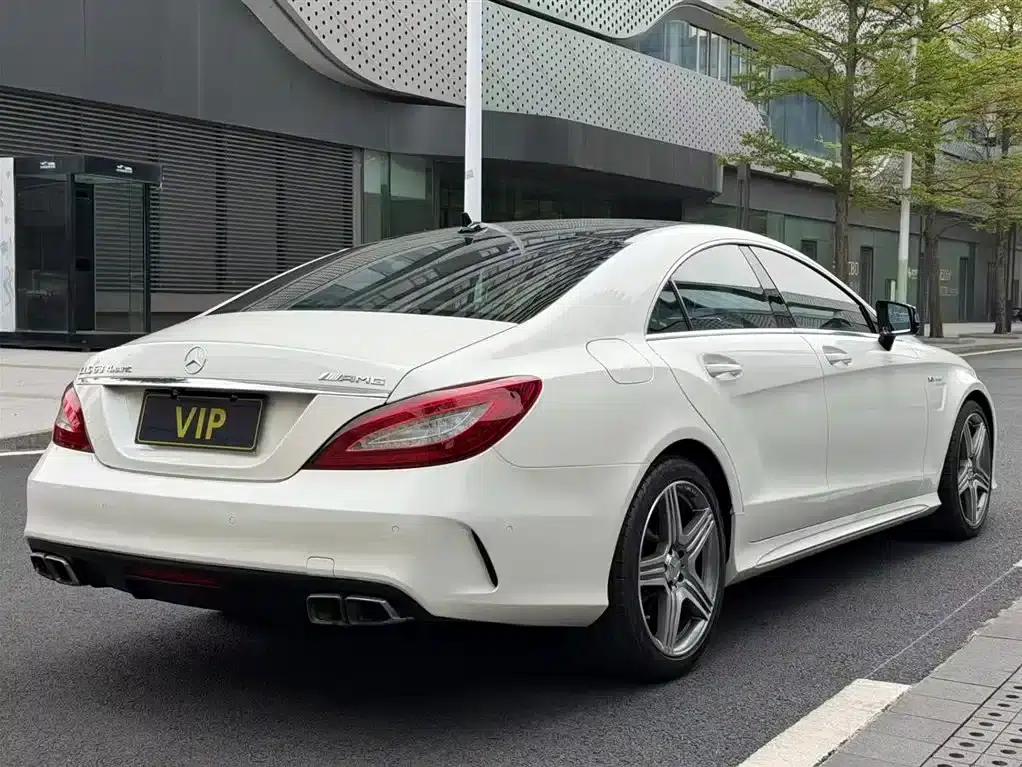 2015 Mercedes-Benz CLS AMG 63 4MATIC — миниатюра 4