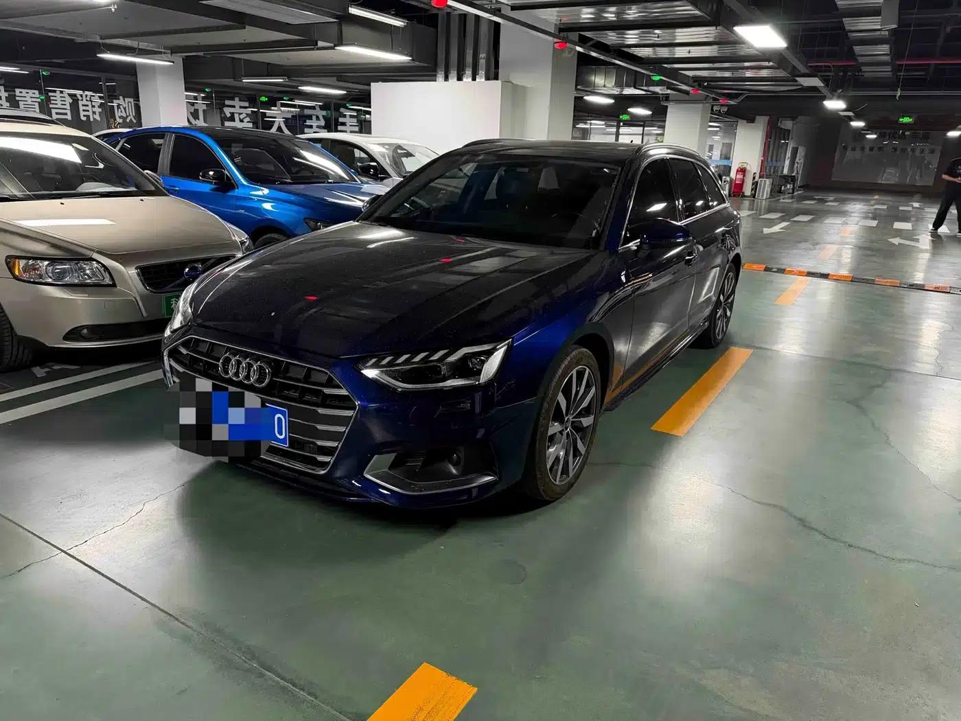 2021 Audi A4 (Imported) Avant 40 TFSI Fashion Dynamic Edition — миниатюра 1
