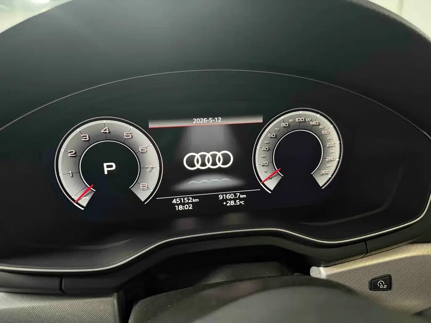2021 Audi A4 (Imported) Avant 40 TFSI Fashion Dynamic Edition — миниатюра 4