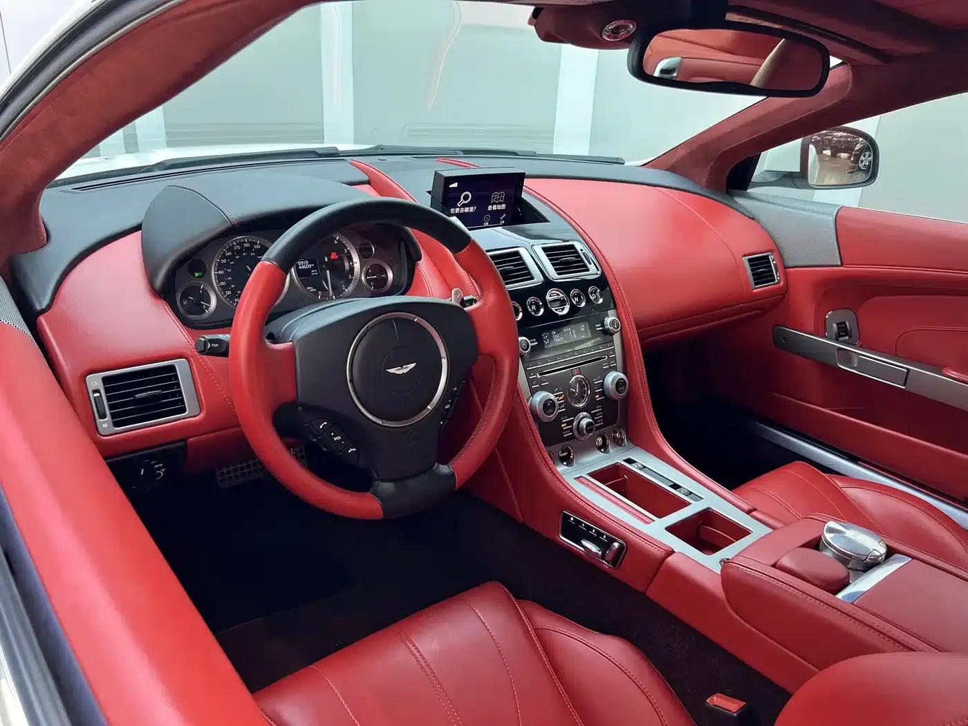 Aston Martin DB9 2013 6.0L Coupe — миниатюра 14