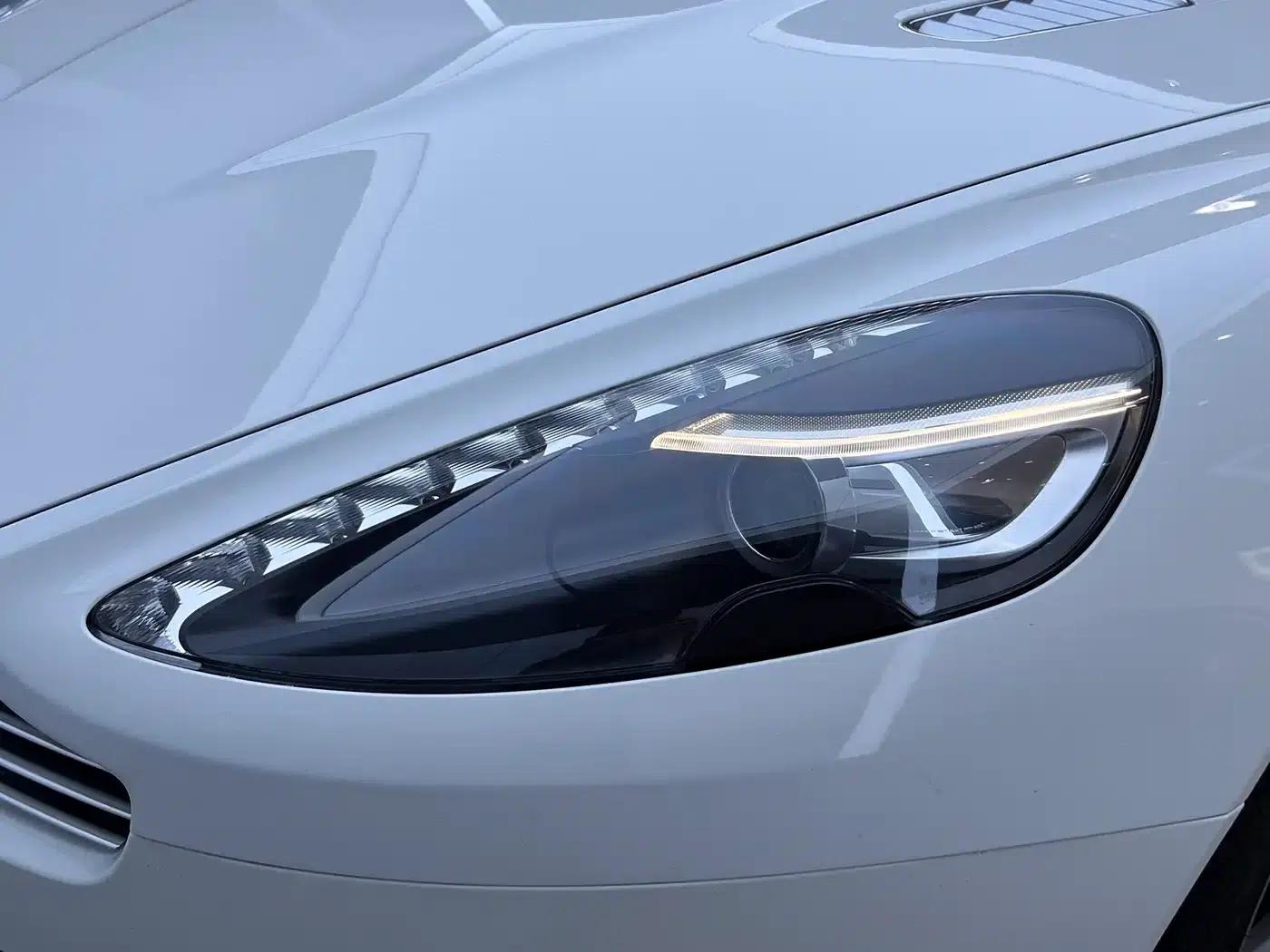 Aston Martin DB9 2013 6.0L Coupe — миниатюра 15