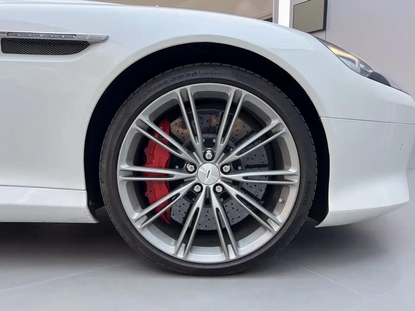 Aston Martin DB9 2013 6.0L Coupe — миниатюра 18