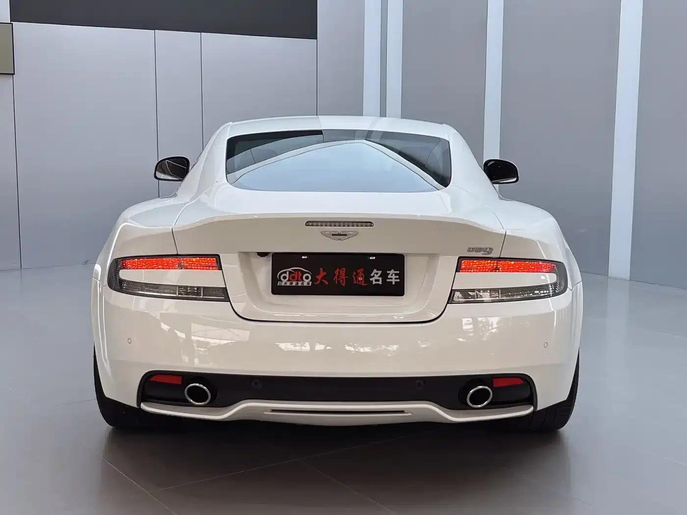 Aston Martin DB9 2013 6.0L Coupe — миниатюра 19