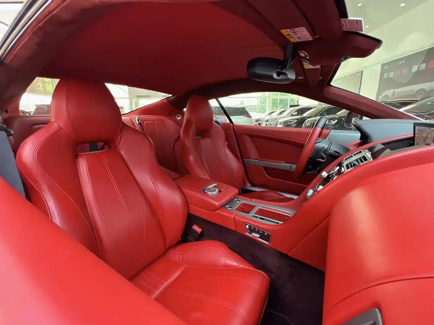 Aston Martin DB9 2013 6.0L Coupe — миниатюра 4