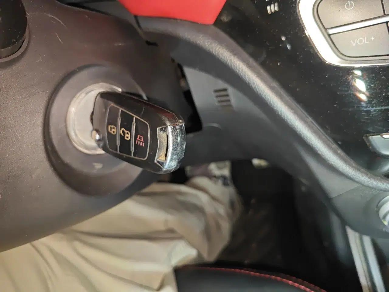 Haval H1 2015 1.5L Manual Luxury Model — миниатюра 9