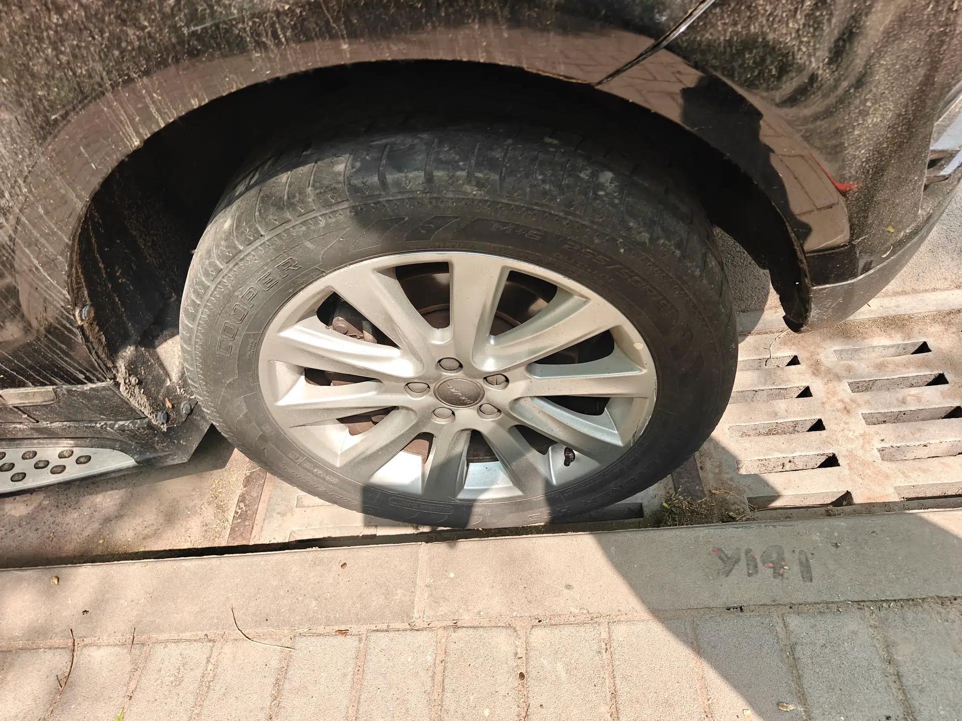 Haval H8 2015 2.0T Four-Wheel Drive Luxury Model — миниатюра 8