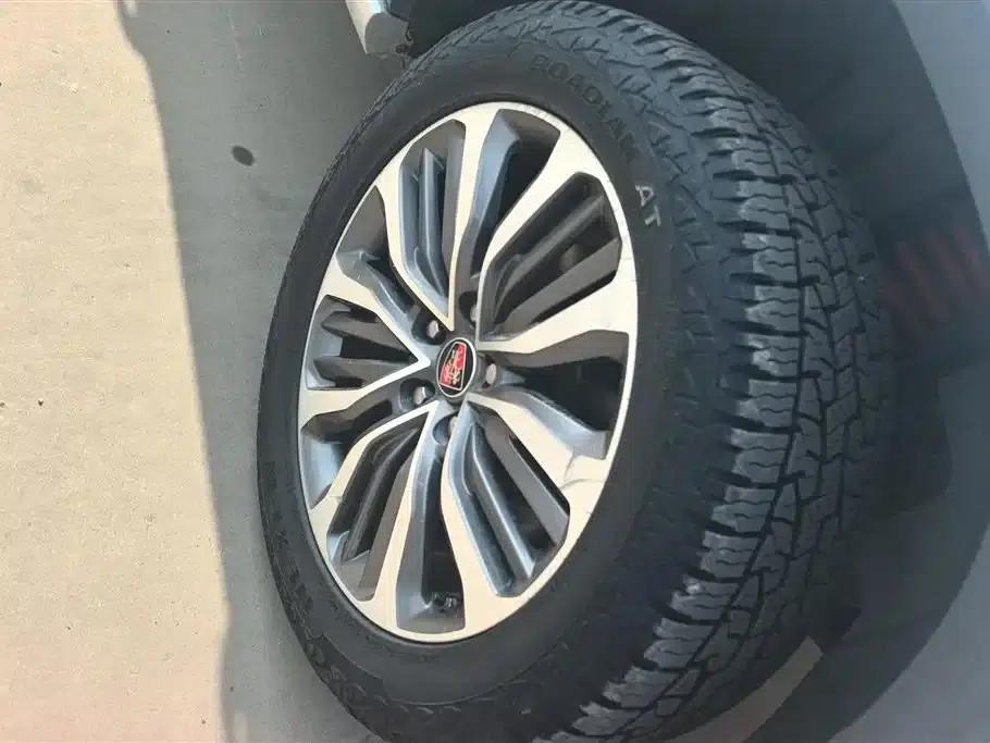 Roewe RX8 2019 30T Intelligent Internet Four-Wheel Drive Supreme Edition — миниатюра 6